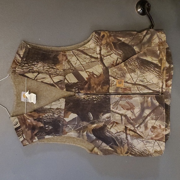 Carhartt Other - Carhartt Camo Vest size L